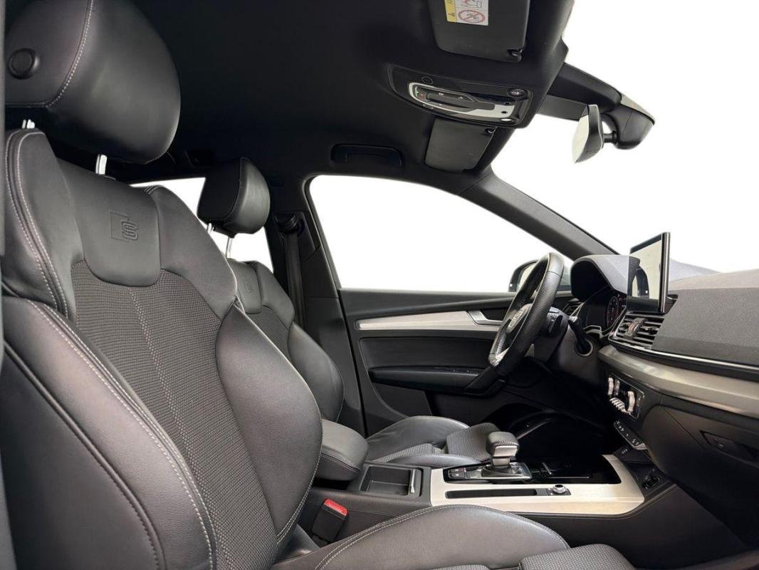 Audi Q5 - Photo 13