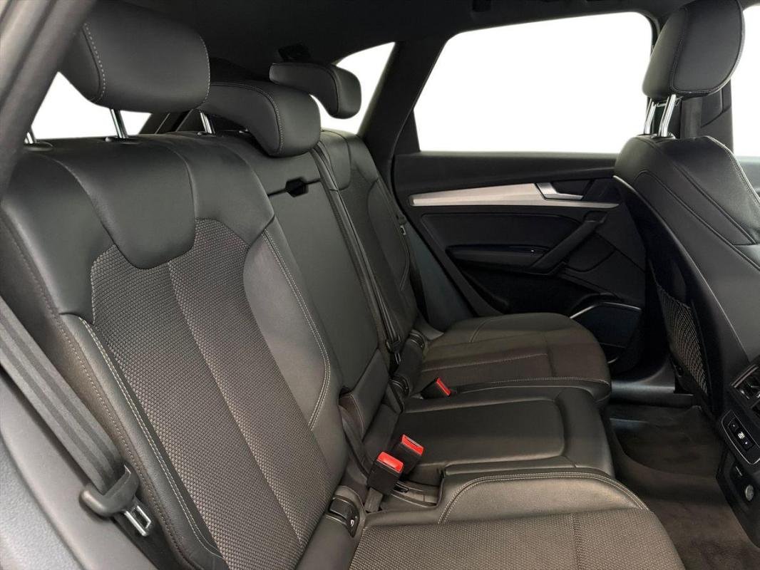 Audi Q5 - Photo 23