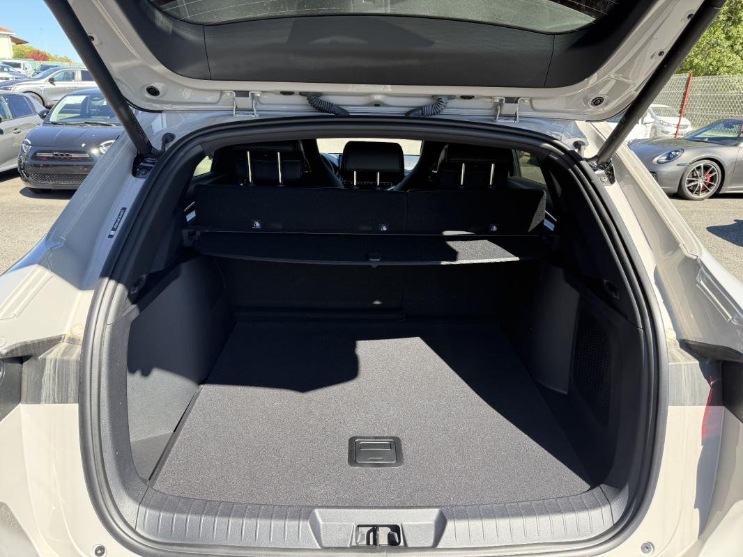 BYD Seal U - Photo 28