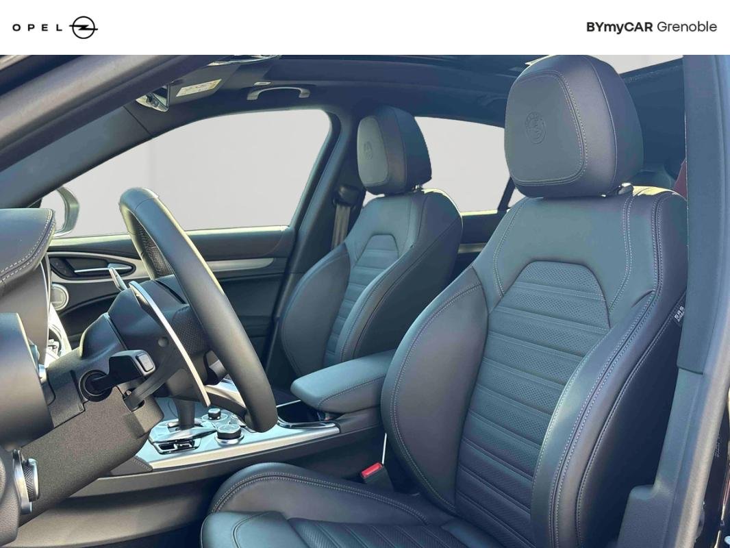 Alfa Romeo Stelvio - Photo 11