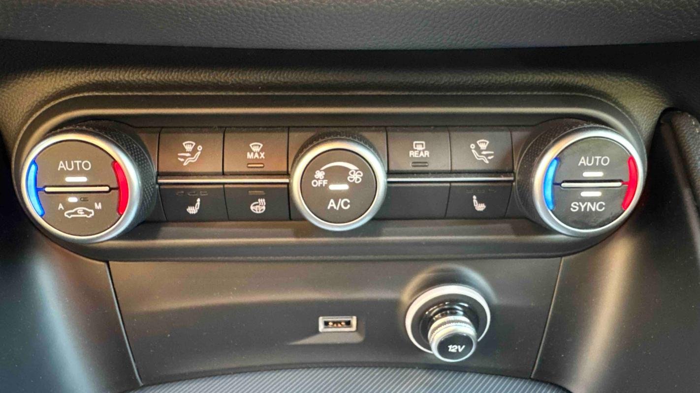 Alfa Romeo Stelvio - Photo 23
