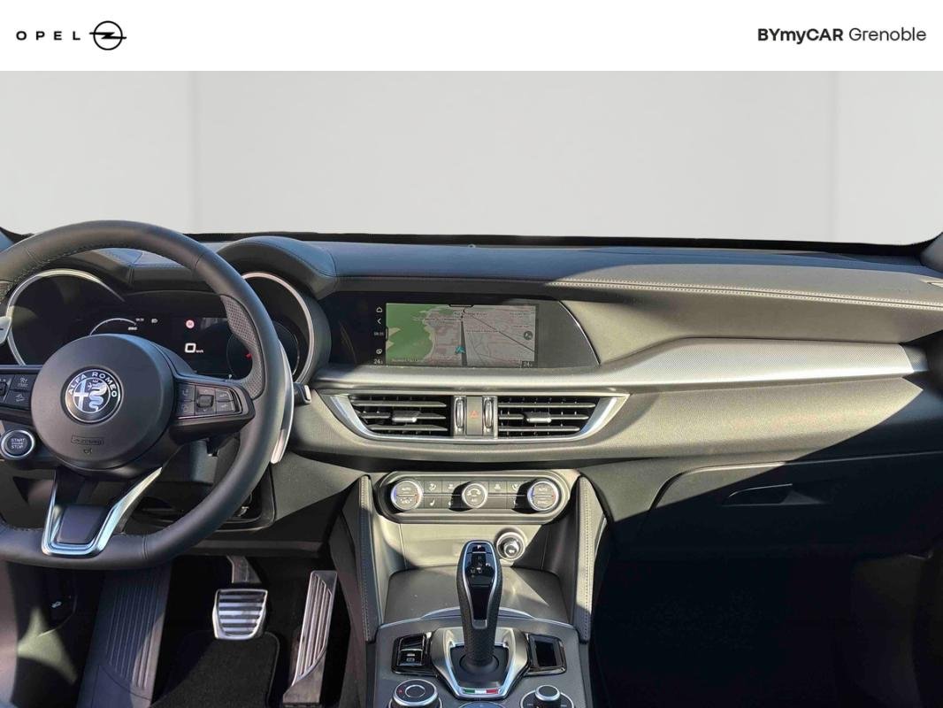 Alfa Romeo Stelvio - Photo 9