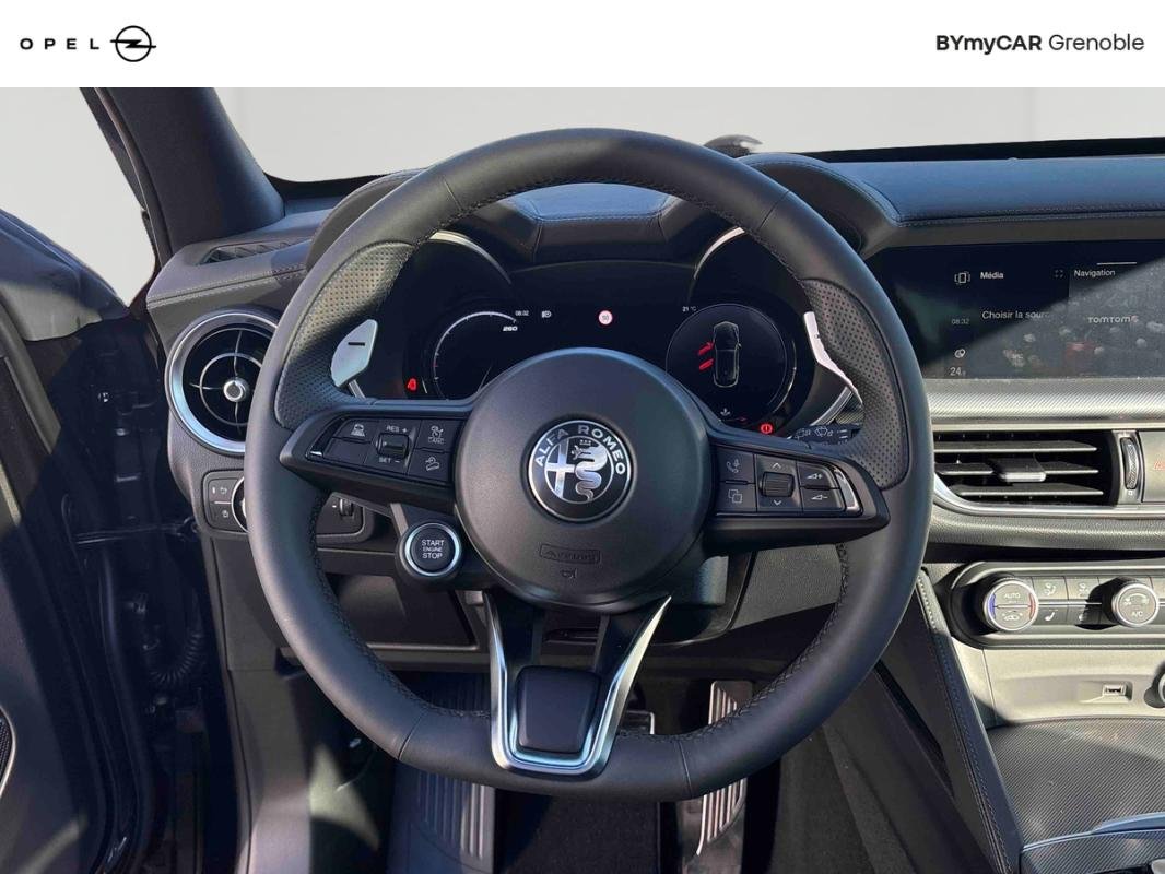 Alfa Romeo Stelvio - Photo 10