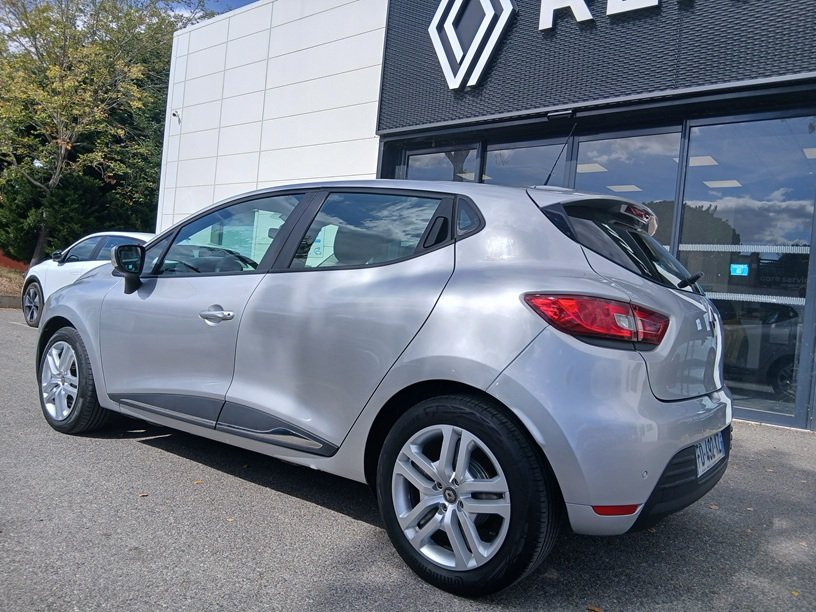 Renault Clio - Photo 2