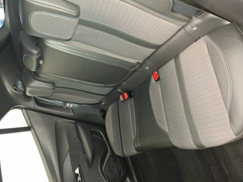 Peugeot 2008 - Photo 12