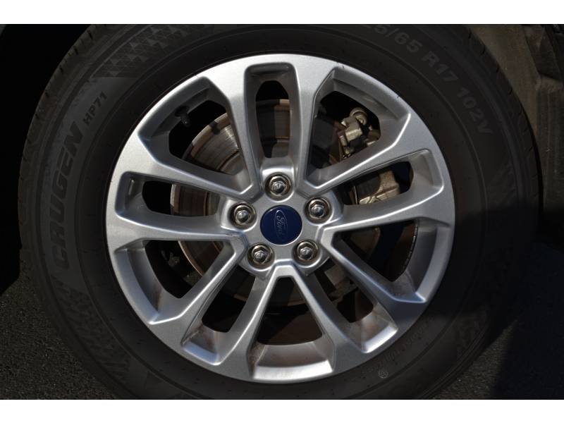 Ford Kuga - Photo 11