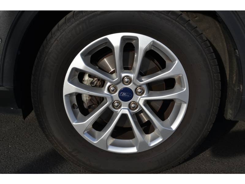 Ford Kuga - Photo 12