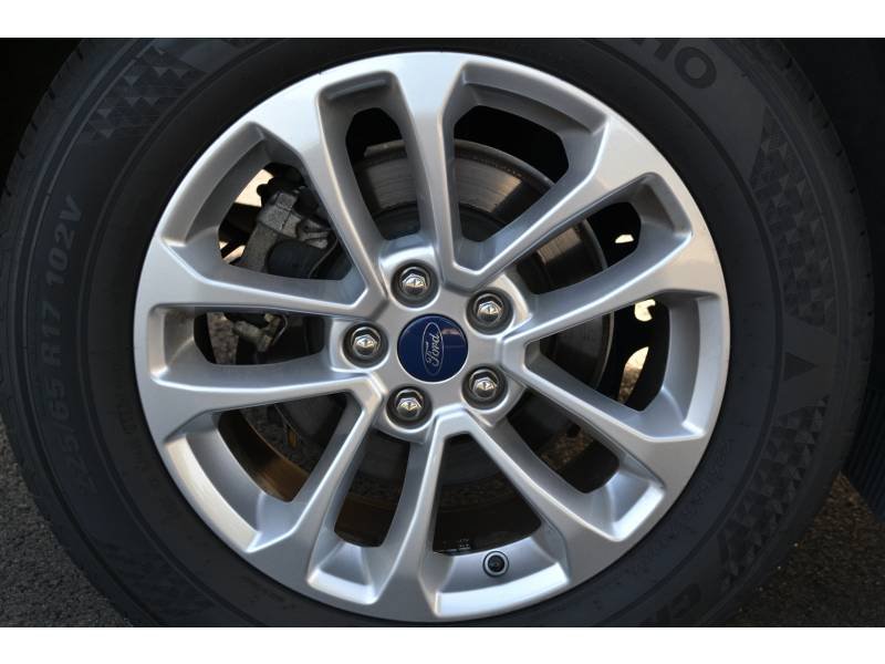 Ford Kuga - Photo 9