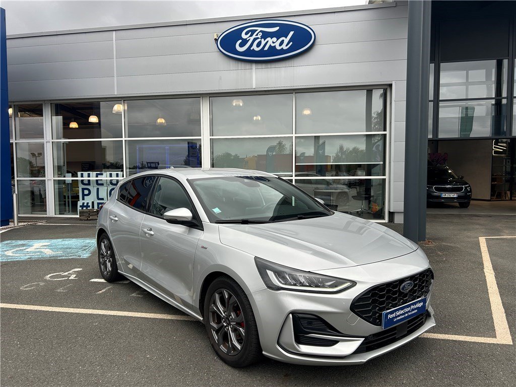Ford Focus - Photo 1