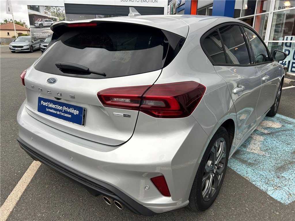 Ford Focus - Photo 6