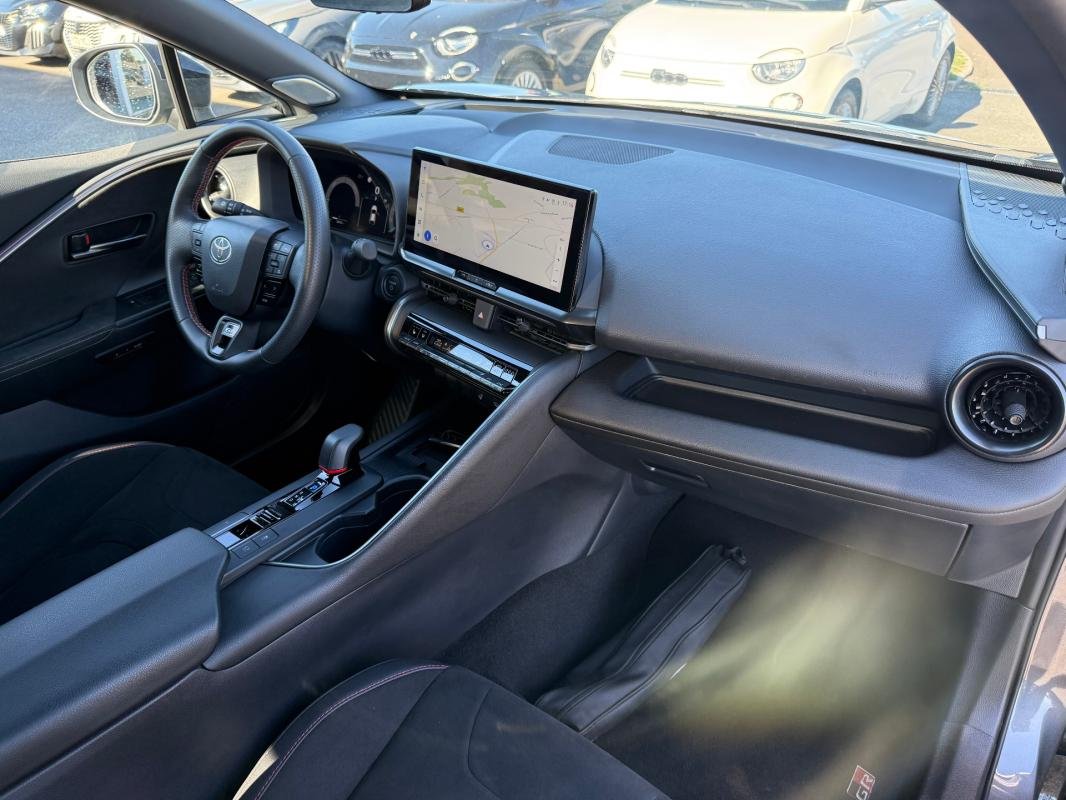 Toyota C-HR - Photo 30