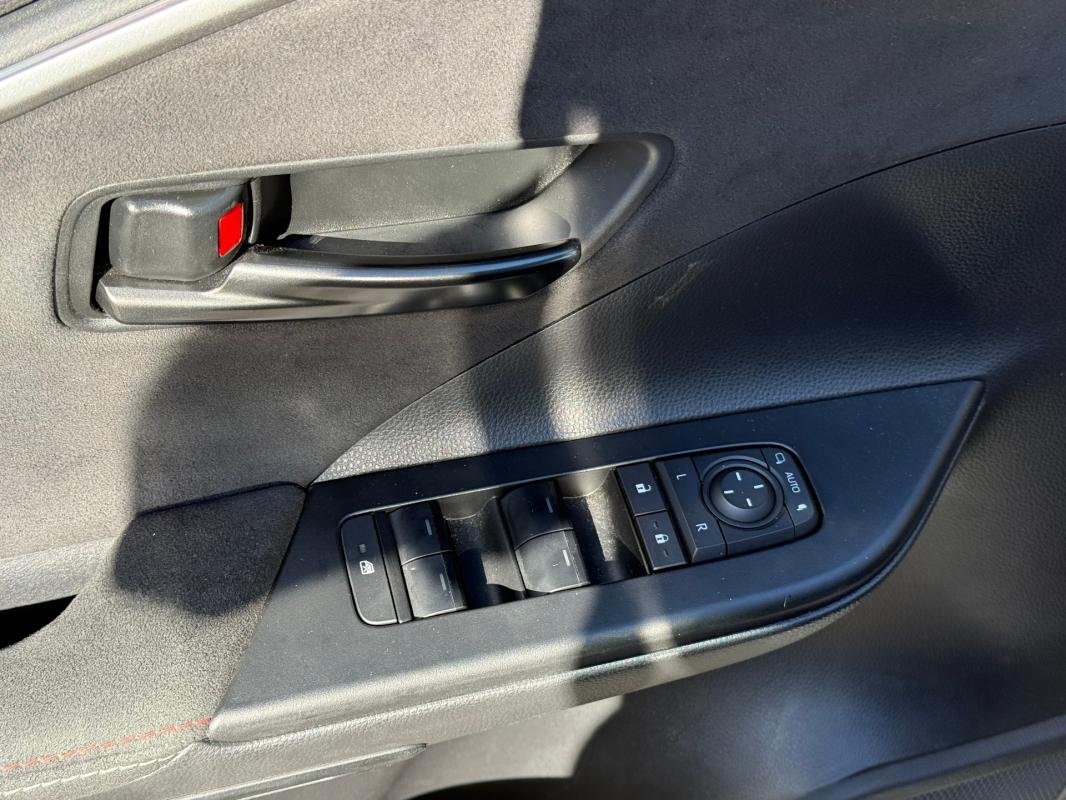 Toyota C-HR - Photo 8