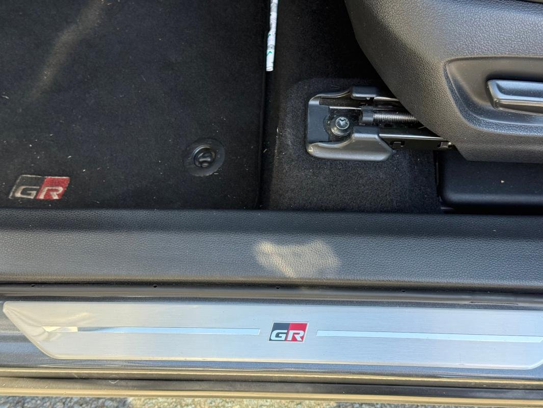 Toyota C-HR - Photo 9