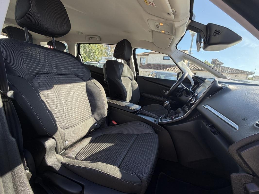 Renault Grand Scénic - Photo 8