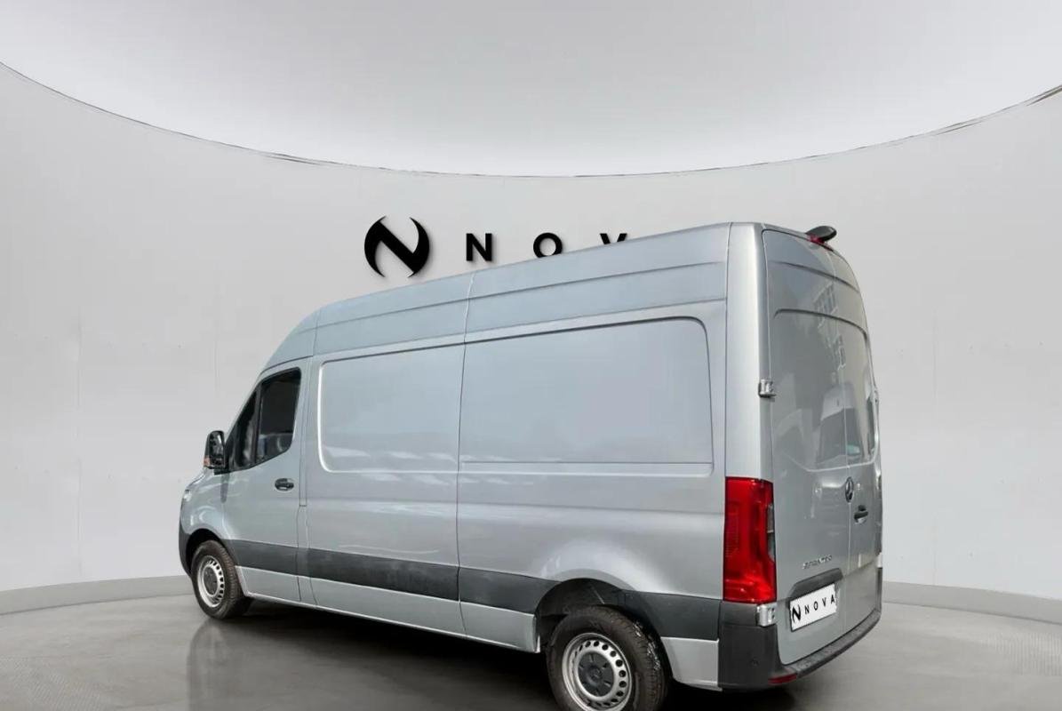 Mercedes Sprinter - Photo 2