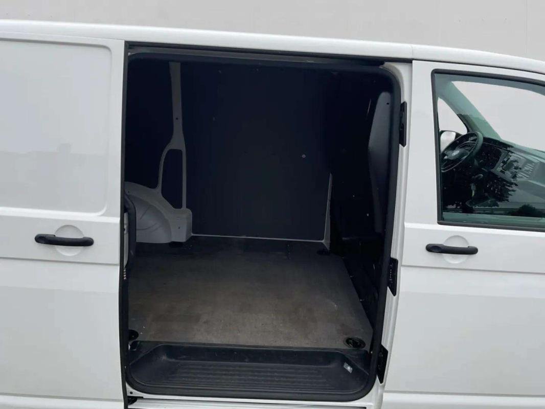Volkswagen Transporter - Photo 7
