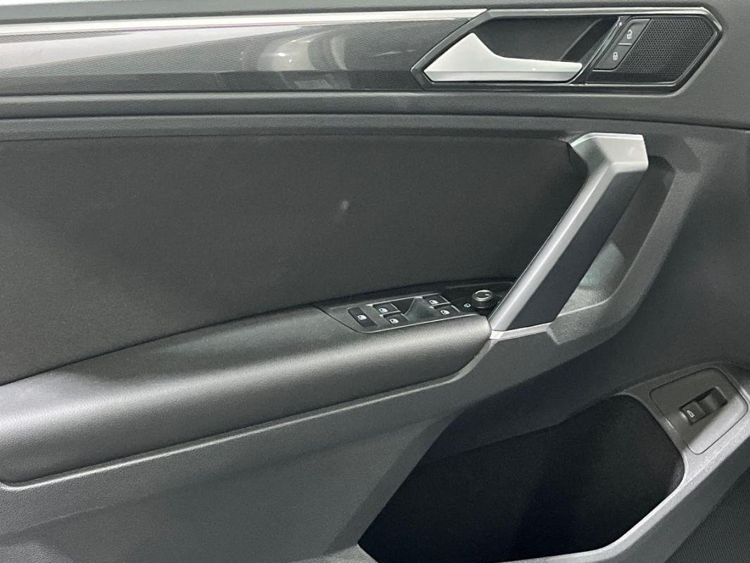 Volkswagen Tiguan - Photo 15