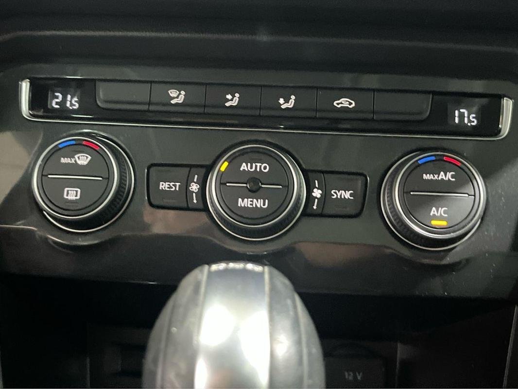 Volkswagen Tiguan - Photo 19