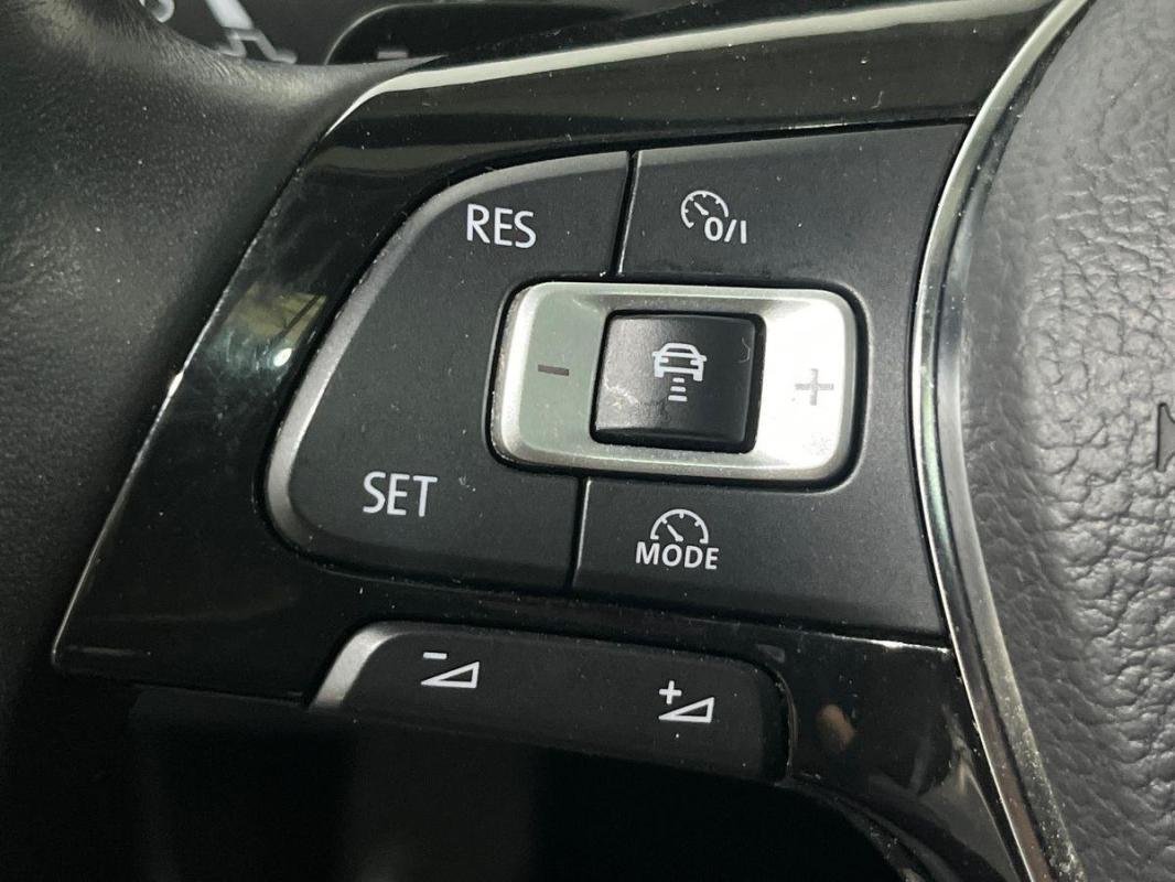 Volkswagen Tiguan - Photo 21