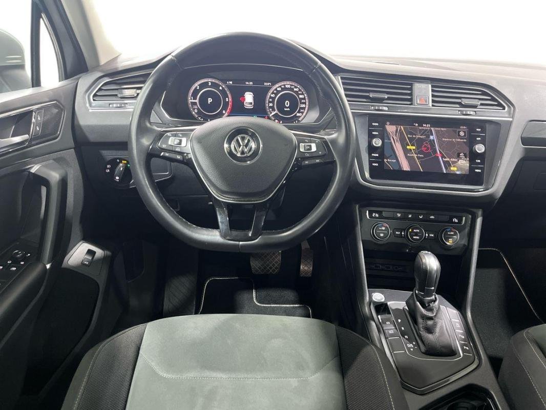 Volkswagen Tiguan - Photo 24