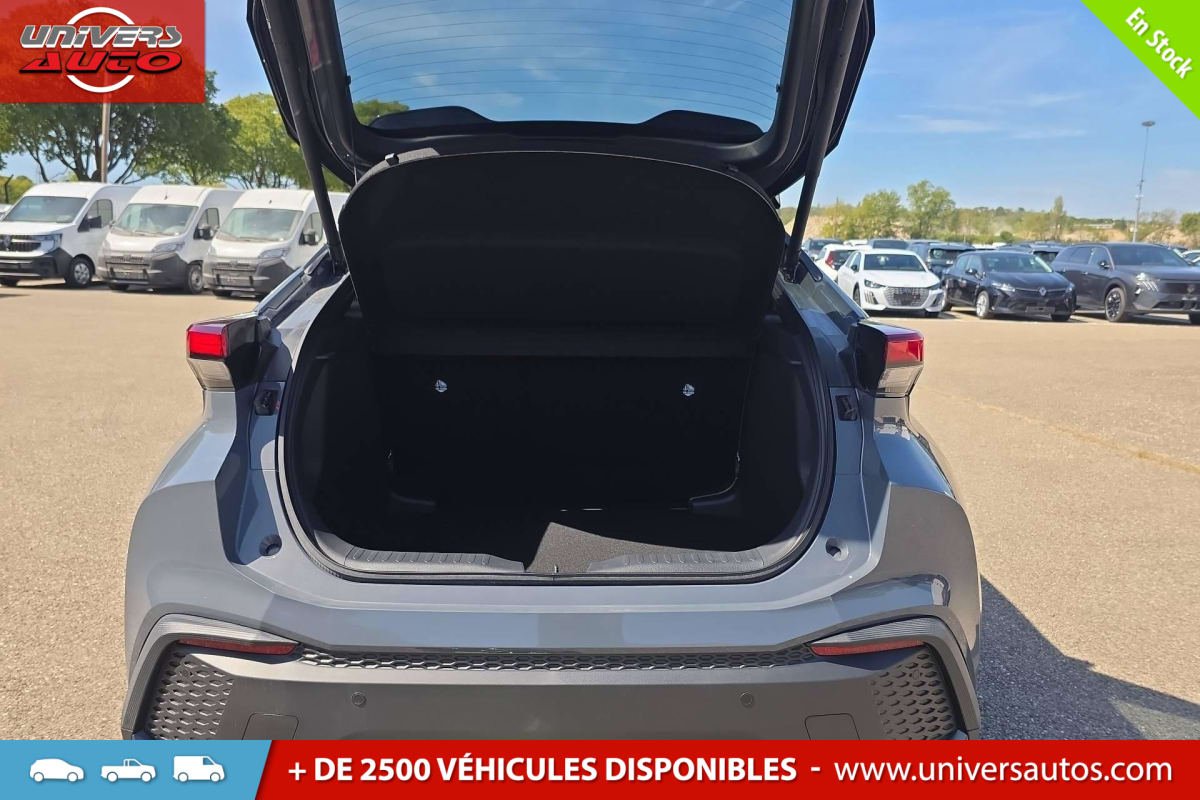 Toyota C-HR - Photo 11