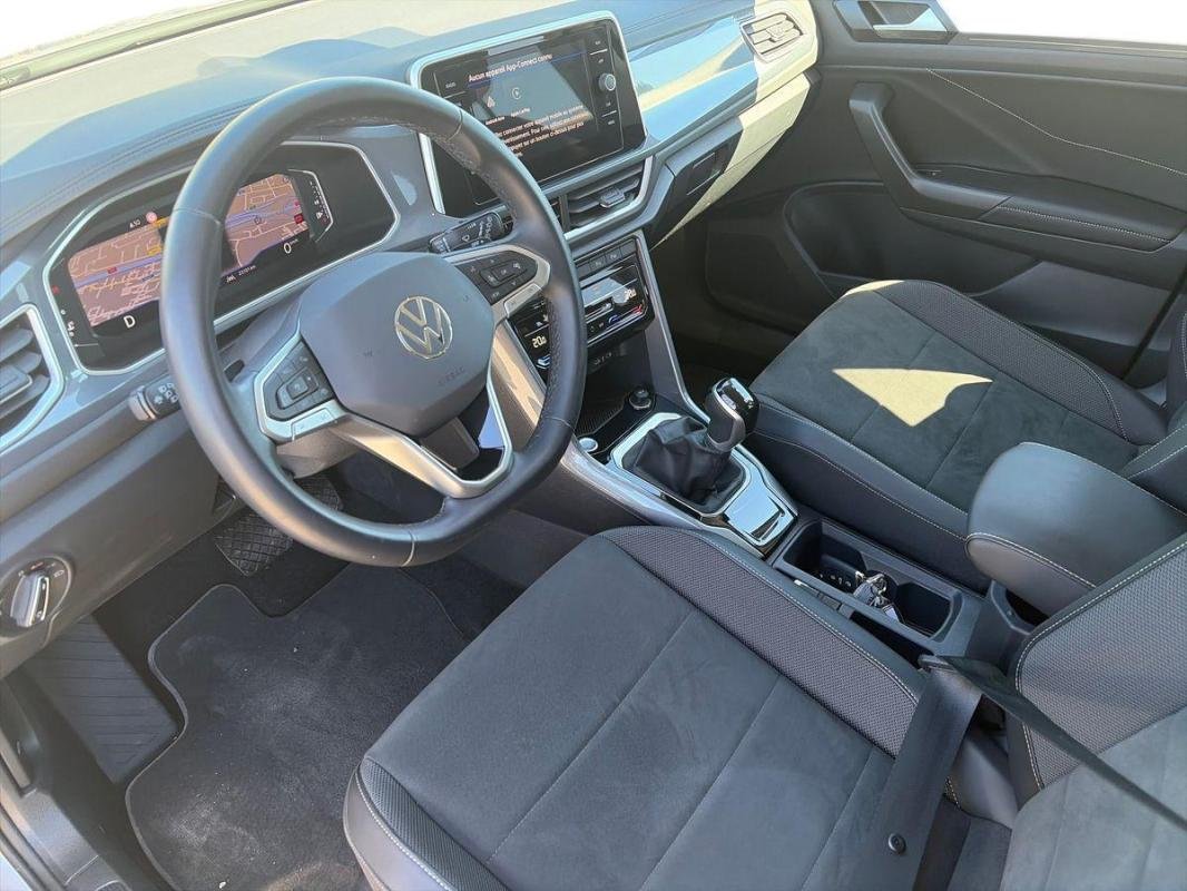 Volkswagen T-Roc - Photo 9