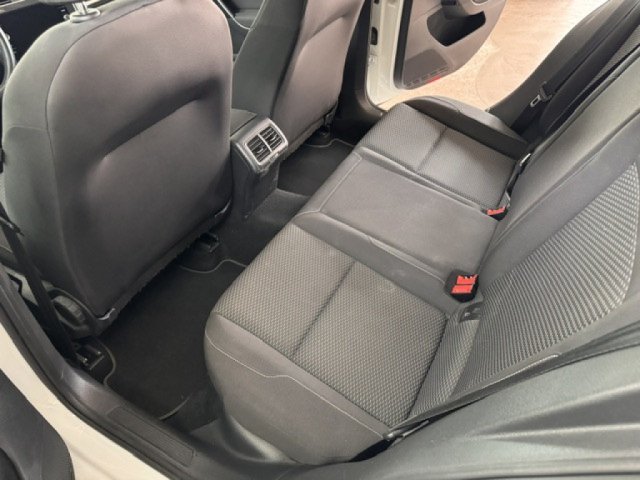 Volkswagen Golf - Photo 11