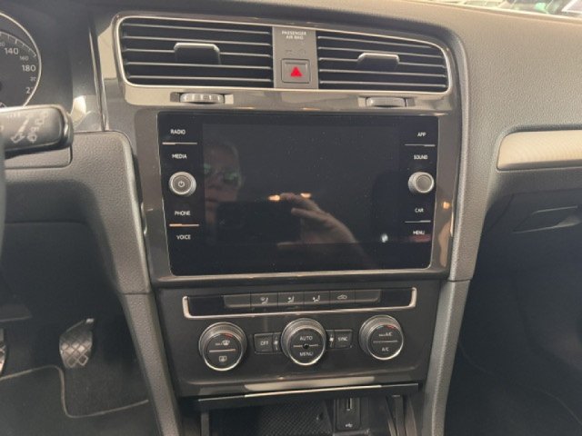 Volkswagen Golf - Photo 16