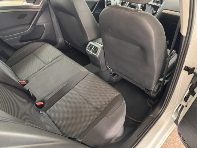 Volkswagen Golf - Photo 9