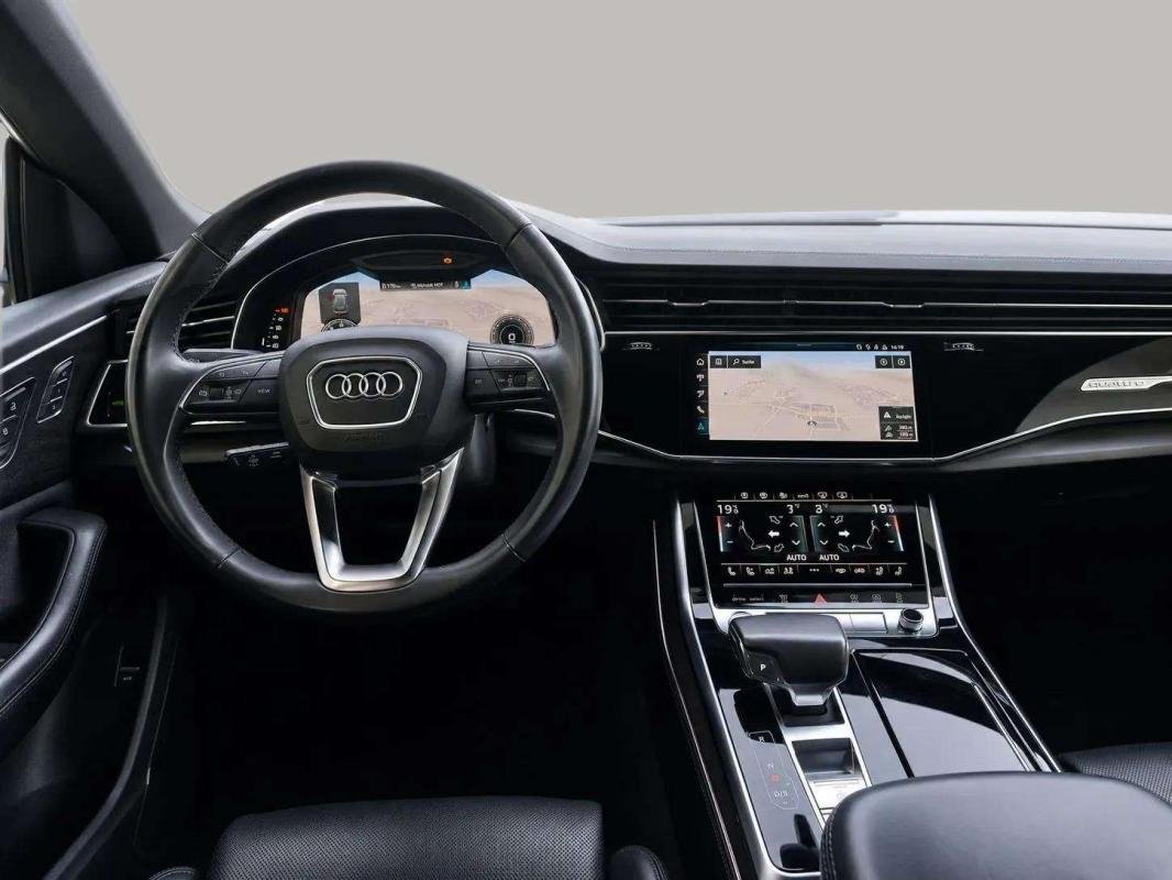 Audi Q8 - Photo 13