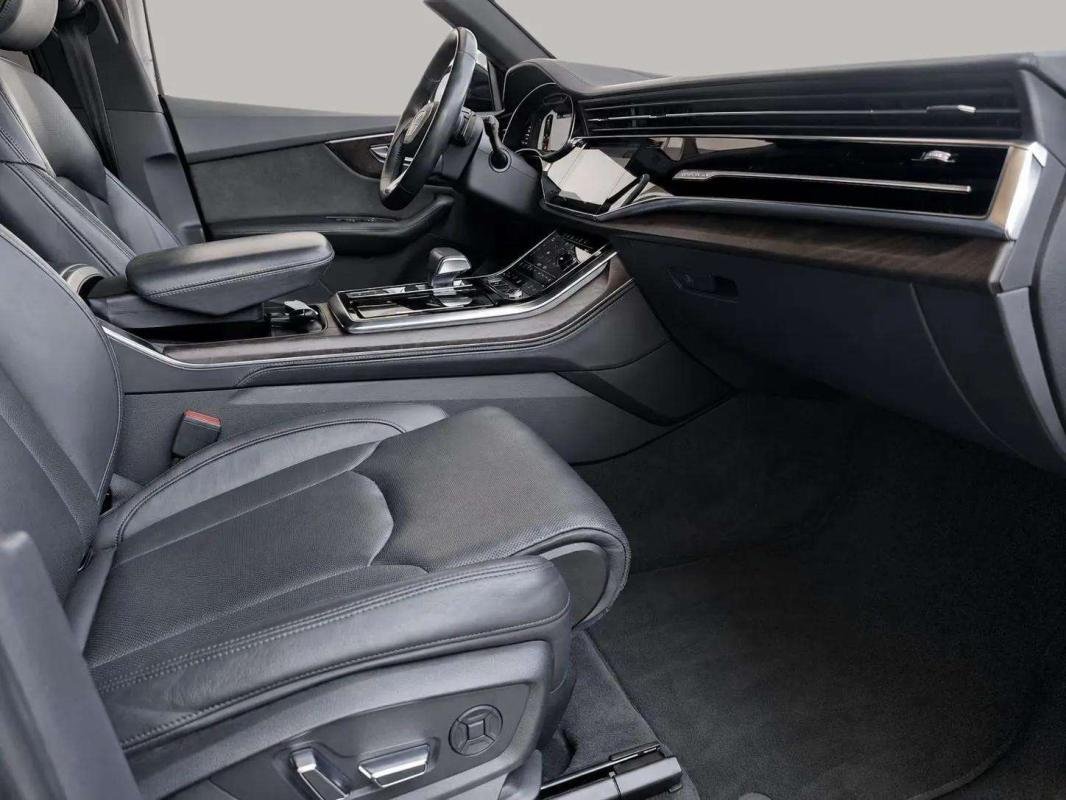 Audi Q8 - Photo 9