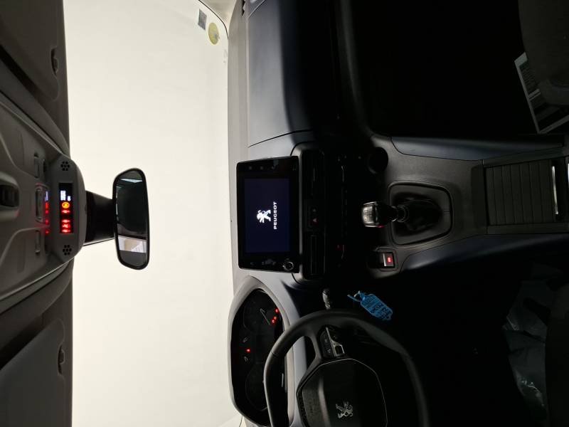 Peugeot Rifter - Photo 10