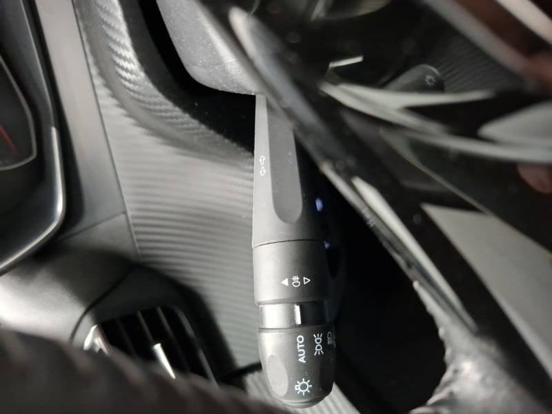 Peugeot 208 - Photo 22