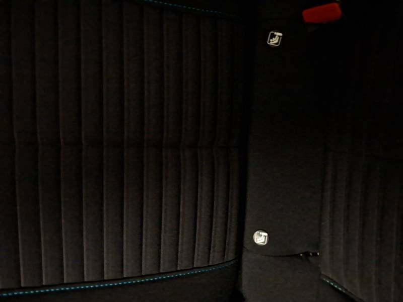 Peugeot 208 - Photo 24