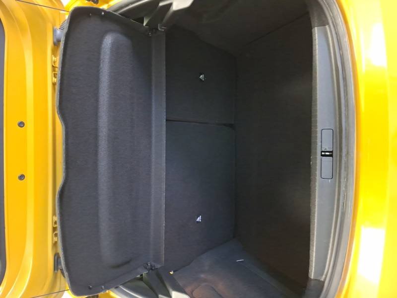 Peugeot 208 - Photo 9