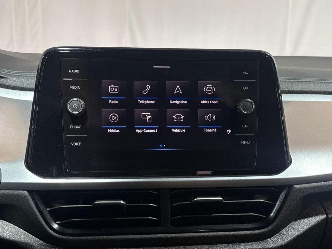 Volkswagen T-Roc - Photo 16