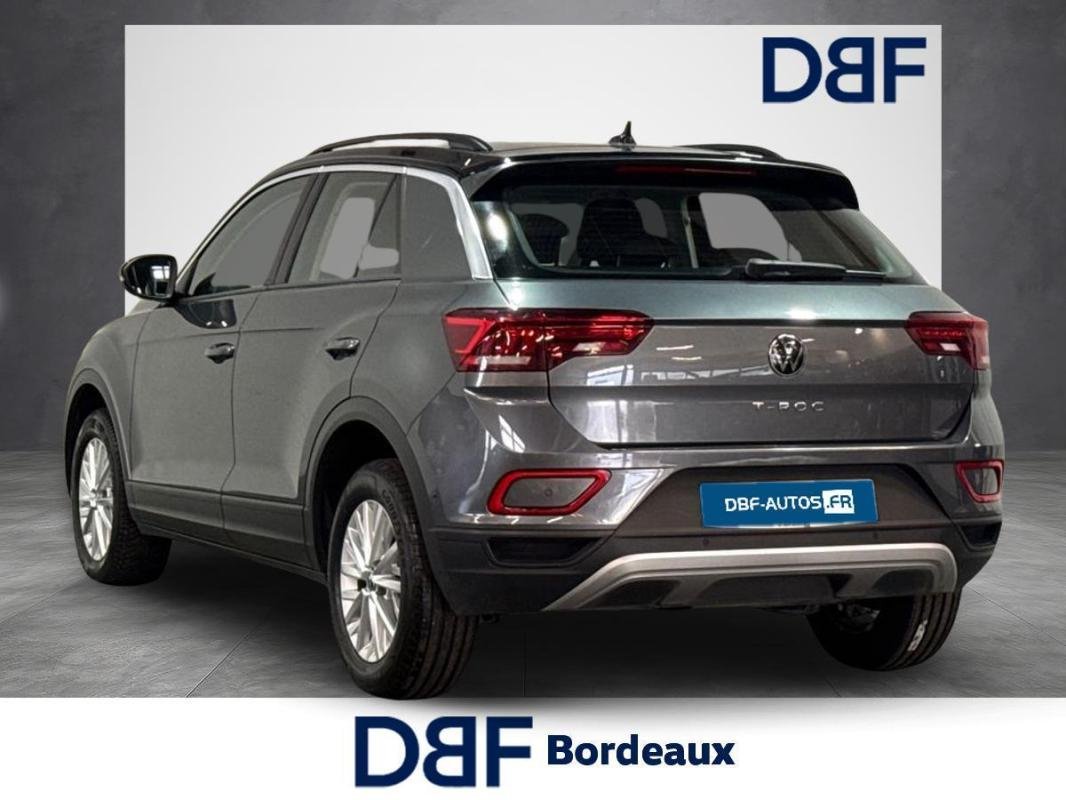 Volkswagen T-Roc - Photo 3