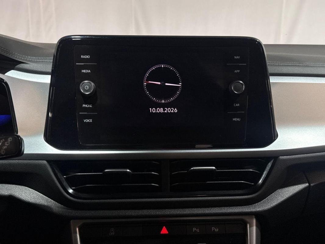 Volkswagen T-Roc - Photo 10