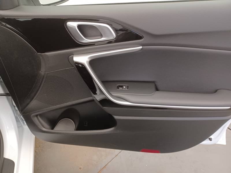 Kia CEED - Photo 15