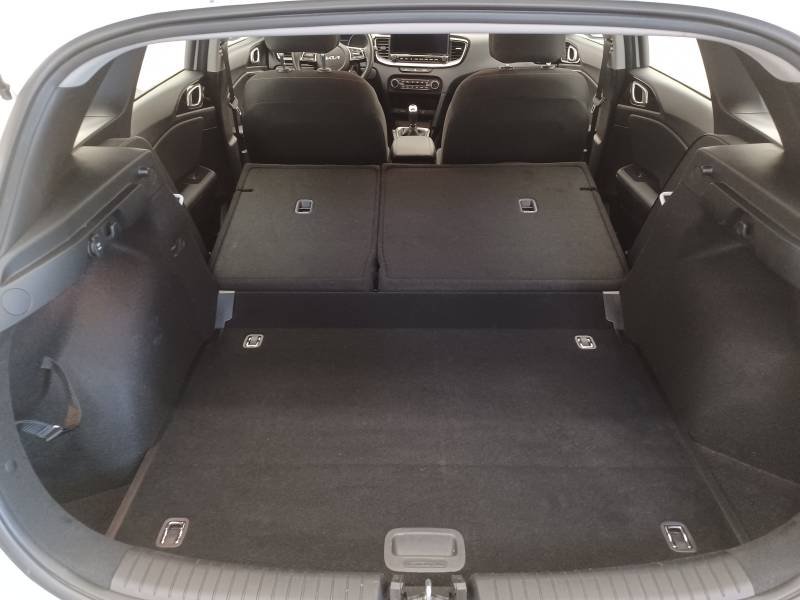 Kia CEED - Photo 19