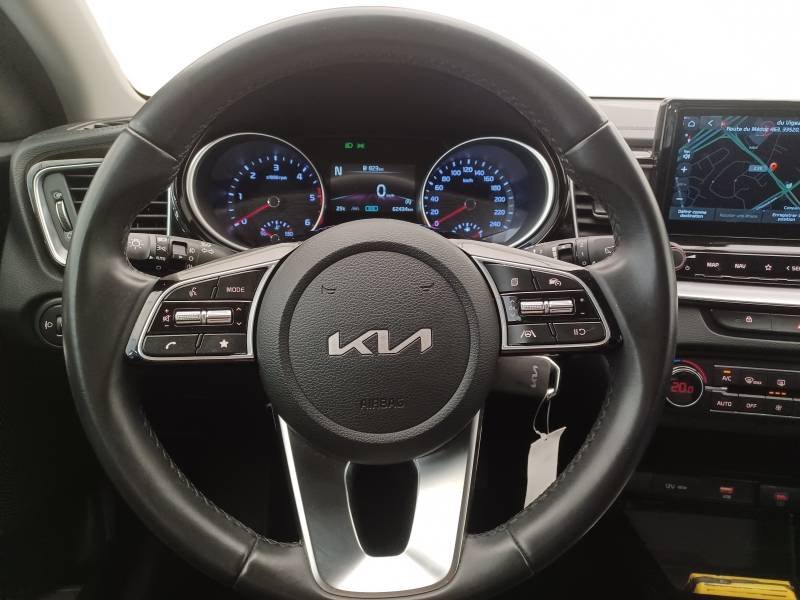 Kia CEED - Photo 24