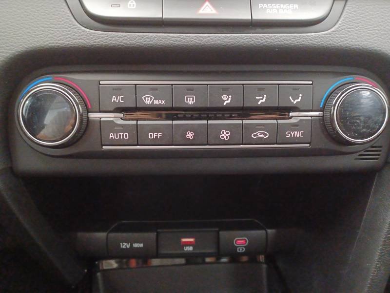 Kia CEED - Photo 30