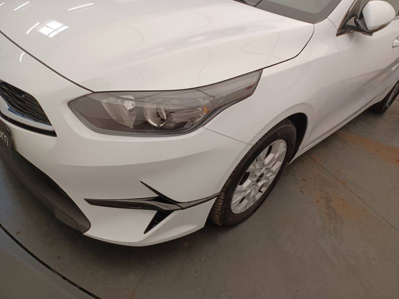 Kia CEED - Photo 37