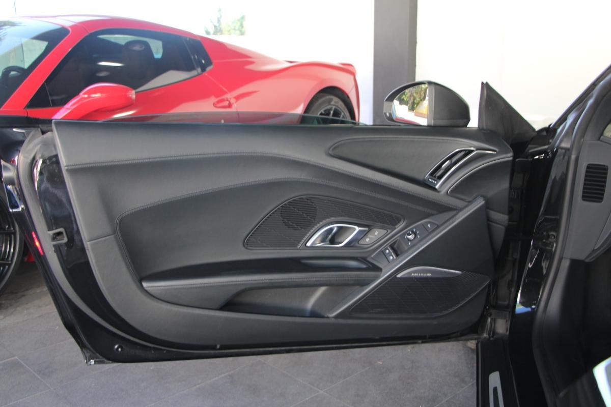 Audi R8 Spyder - Photo 18