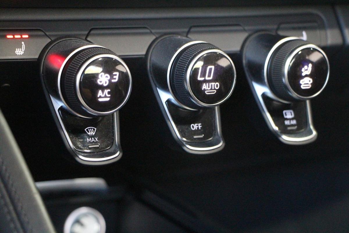 Audi R8 Spyder - Photo 19