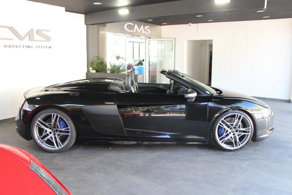 Audi R8 Spyder - Photo 5