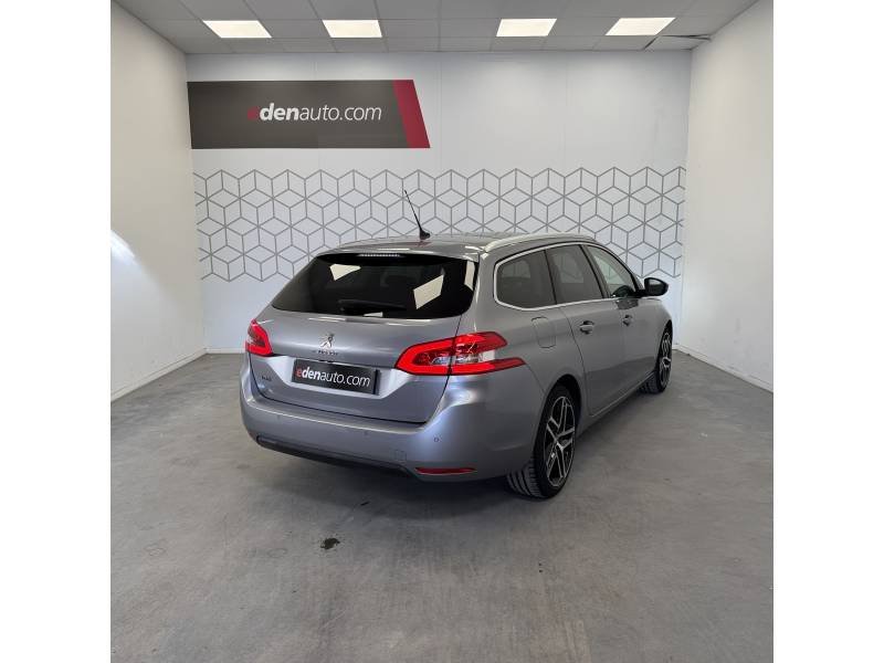 Peugeot 308 - Photo 2
