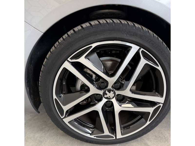 Peugeot 308 - Photo 8