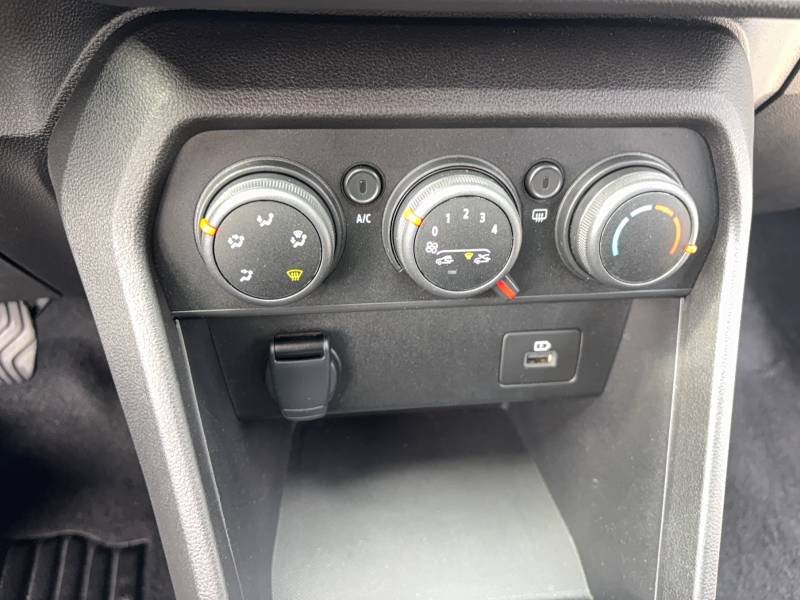 Dacia Sandero - Photo 15