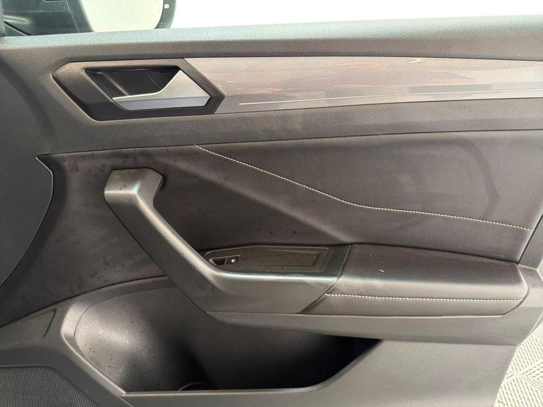 Volkswagen T-Roc - Photo 15